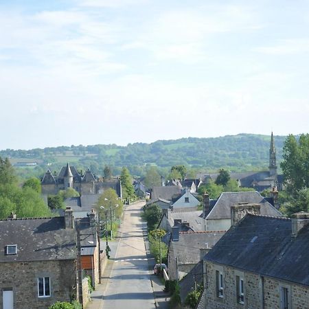 Demeure De Kergoguen Plougonver Exterior foto